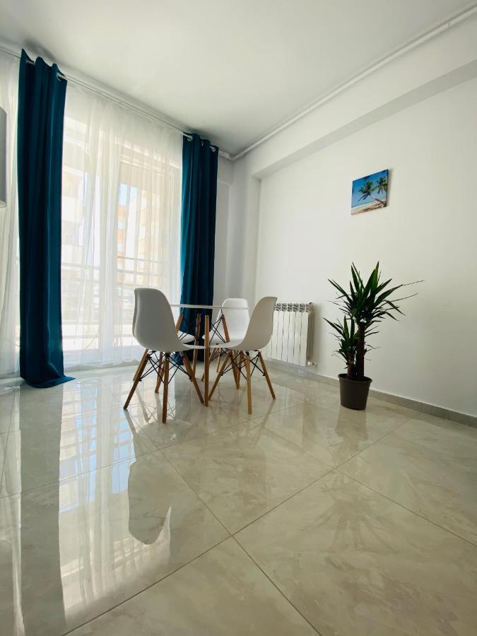 Beach Apartment By Mamaia Nord Năvodari Exteriér fotografie